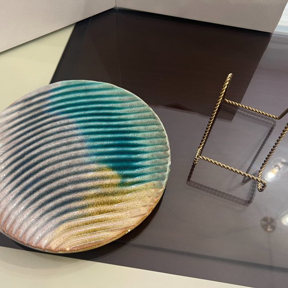 Japanese Hand Made Ceramic Decorative Plate with Metal Stand! - Picture 3 of 6